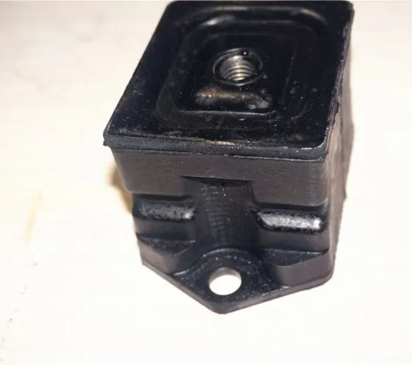Genuine Original Mini Bus Accessories KLQ6116T Suspension System 35E01-24560 Bus Retarder Rubber for Higer Bus photo-4