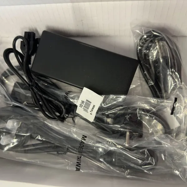 EK-U1-VCU118-G AMD Virtex™ UltraScale+™ FPGA VCU118 Evaluation Kit photo-2