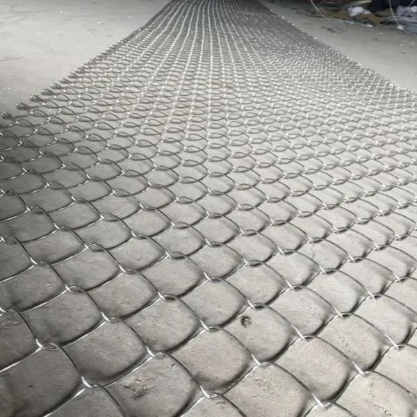 Heavy Duty Iron PVC Coated Diamond Mesh Cyclone Chain Link Fence For Sale photo-5