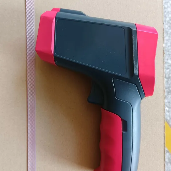 Portable CWH700 Intrinsically Safe IR Thermometer With Color Screen 99 Groups Data Storage