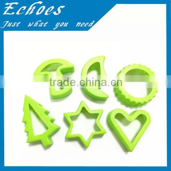 Plastic shape cutter