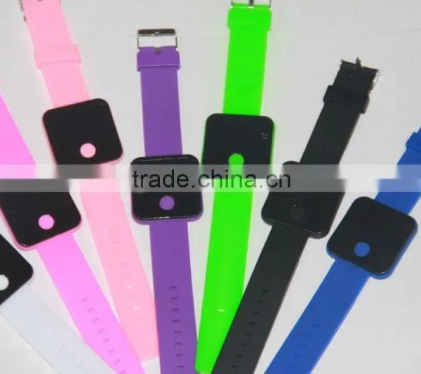 Hot Classical Lady Women Mirror Face LED Date Sport Rubber Digital Factory Direct Fashion Wrist Watch photo-4
