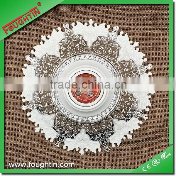 E27/B22 Plastic Lampholder Big Base Flower Type E27 Electric Lamp Holder photo-4