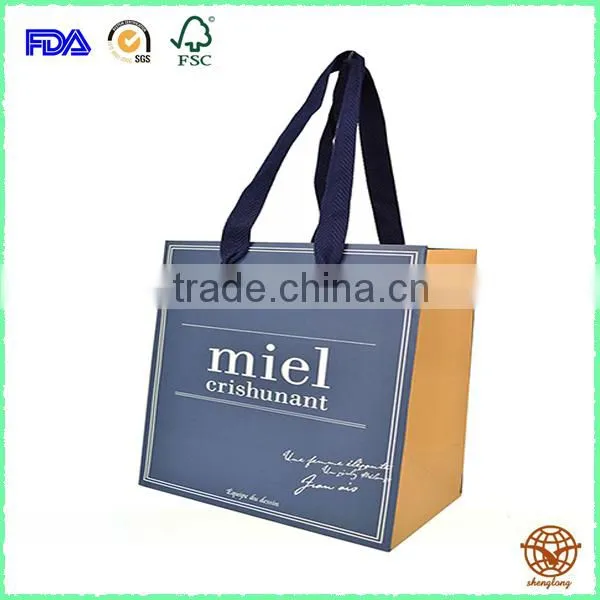 Famous Brand Paper Bag Paper Gift Bag photo-3