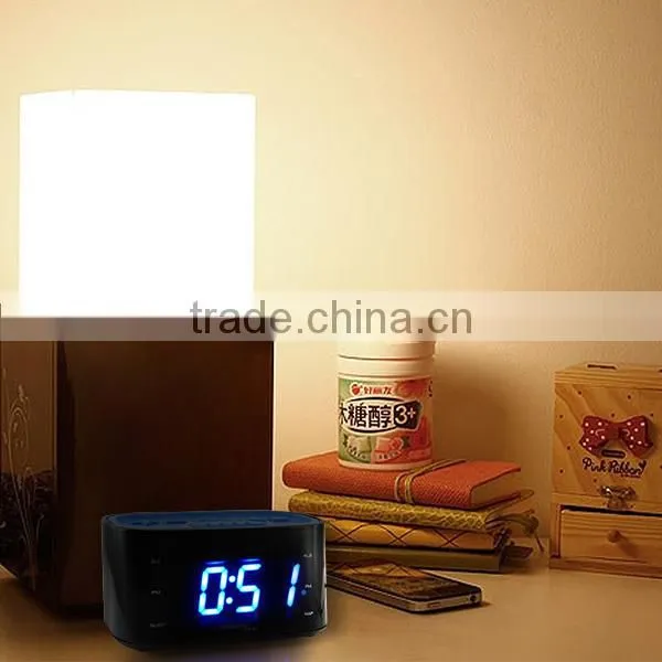 AM/FM Radio Station 12/24H Time Display Sleep Timer 220-240V Only / Technoline Digital Quartz Alarm Clock photo-3