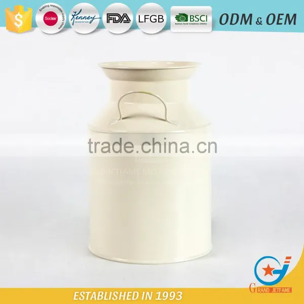 Garden Iron Powder Coating White Jug the Bottle Water Jug in Garden photo-2
