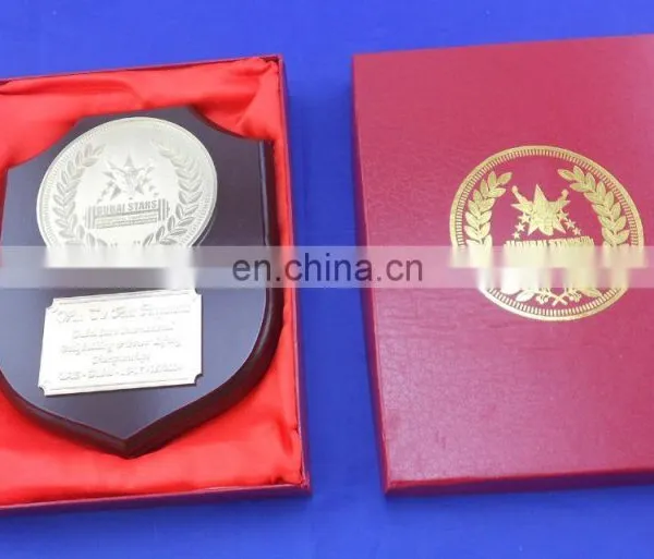 Award Gifts Custom Metal Plate Wooden Plaque Trophy With Red Leather Gifts Box