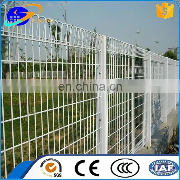 Hot Dipped Galvanized Powder Coated Roll Top BRC Fence Welded Wire Mesh Garden Fence photo-2