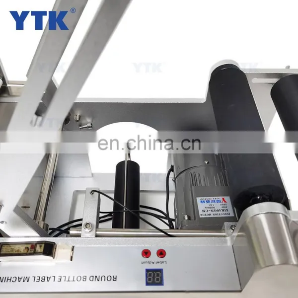Semi Automatic Tabletop Date Printing Labeling Machine For Round Bottles photo-4