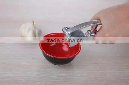 Marvelous Wholesale Kitchenware Metal Garlic Press and Aluminium Alloy Garlic Slicer photo-5