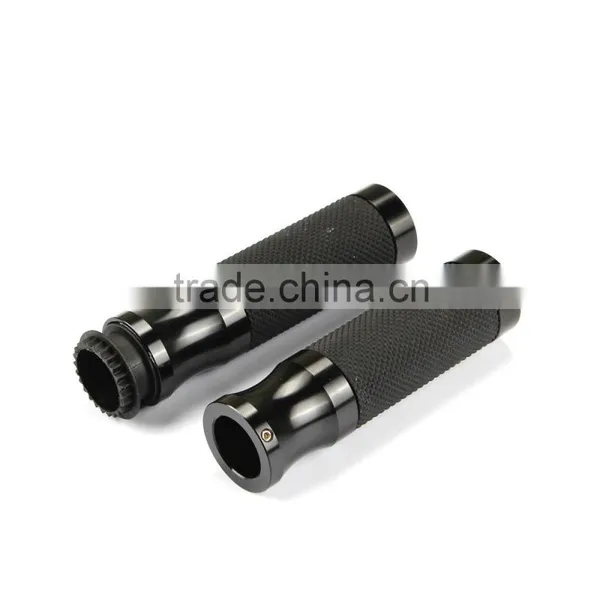 Soto Racing - 22mm Universal Motorcycle CNC Handle Bar / Handlebar Grips Leather and Aluminum Material photo-3