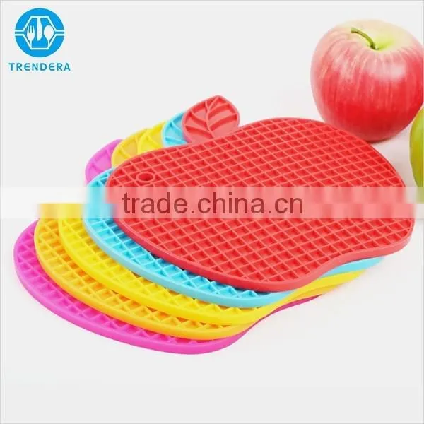 Heat Resistant Dishwasher Safe Silicone Table Mat photo-5