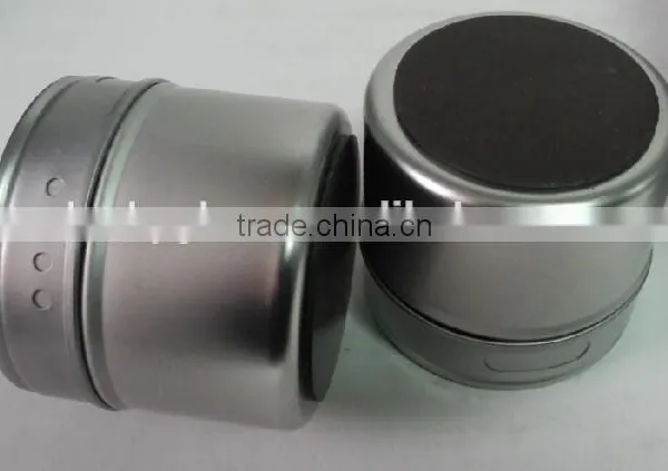Pepper and Salt Tin Spice Containers With Magnetic on the Bottom photo-3