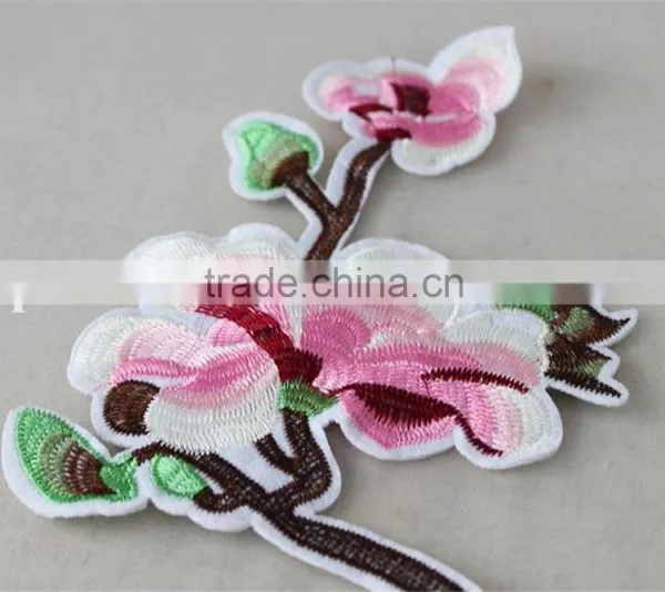 Beautiful Pink Color Wild Peach Flower Embroidery Patch Fashion Applique Polyester Logo Patches for Garment photo-3