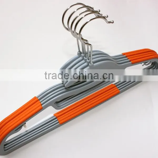 Multifunction Plastic Antiskid Wet & Dry Clothes Flocking Hanger With Pulley, Chrome Plated Hook photo-5