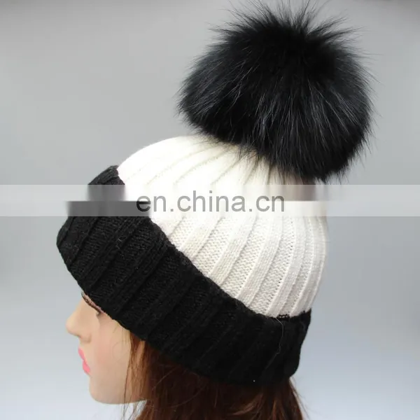 Wholesale Custom Winter Ladies Acrylic Knitting Beanies Hat With Pompon for Lady photo-3