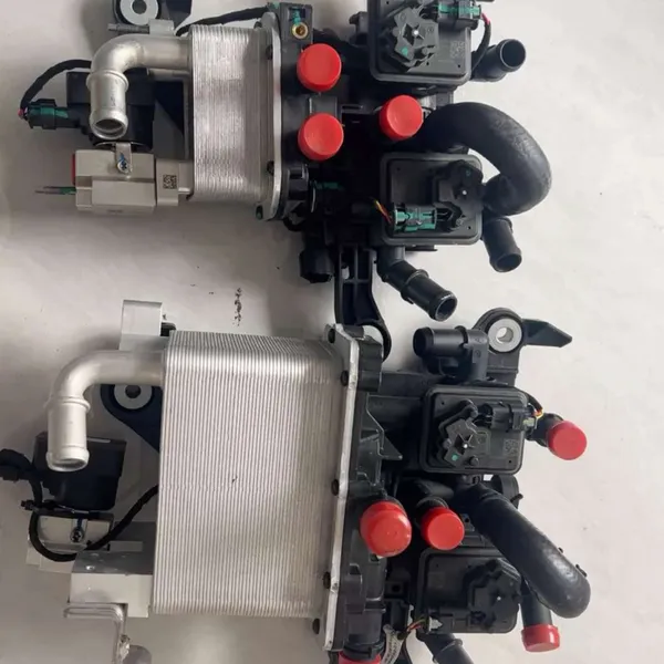 Zeekr 001 Thermal Management Integrated Module: Cooler, A/C, and Heat Pump photo-3