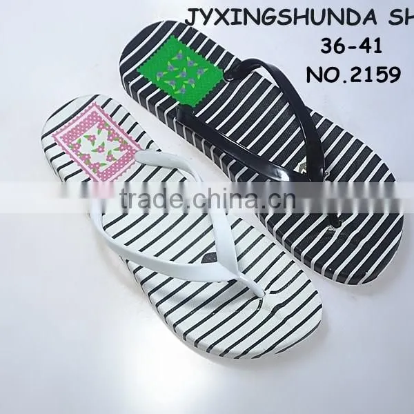 2015 New Design Good Looking Fashion Ladys Pcu Slipper