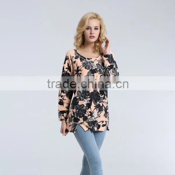 Women's Loose Knit Sweatshirt With Printed Floral photo-3