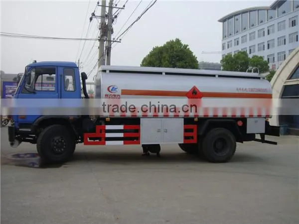 3300 Gallon Dongfeng 4x2 190hp Oil Transport Truck photo-2