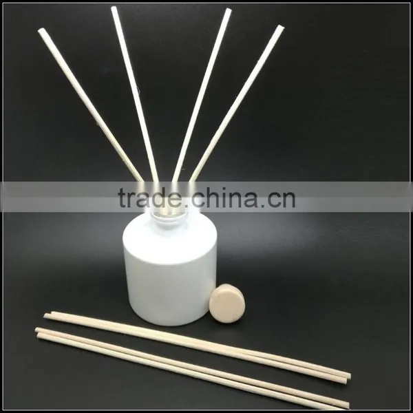 Outside Matte White Reed Diffuser Glass Diffuser Jar With Rattan Sticks and Stopper photo-4