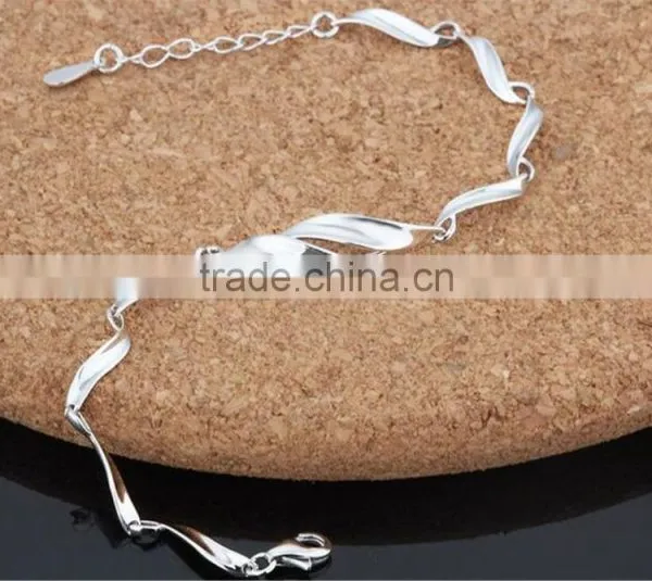 Noble Simple Style Plain Silver Twisted Design 925 Sterling Silver Bracelet photo-2