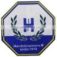 China Excellent Clothing Badge Woven Fabric Patch photo-2