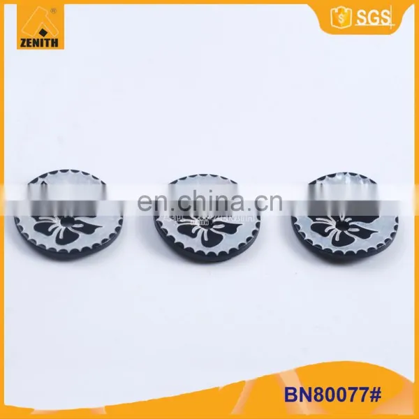 Custom Carving Natural Agoya Shell Button With Printing Flower BN80077 photo-3