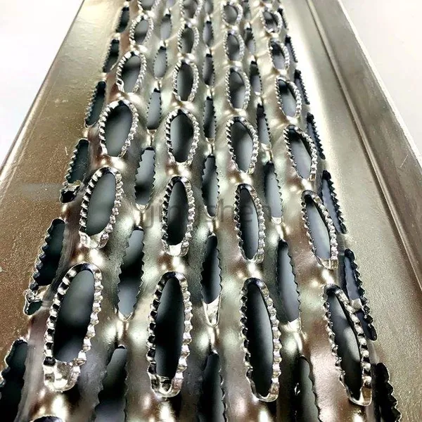 Customized Size Hole Pattern Stainless Steel 304 316 Perforated Metal Sheet Round Hole Anti-Slip for Stair Tread and Platform photo-1