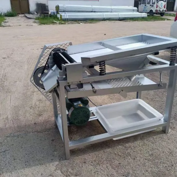 Genyond Factory Industrial Green Bean Pigeon Pea Peeling Equipment Peeling Machine Peeler photo-2