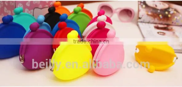 Hot Sale Custom Soft Rubber New Design Silcione Lady Hand Bag photo-4