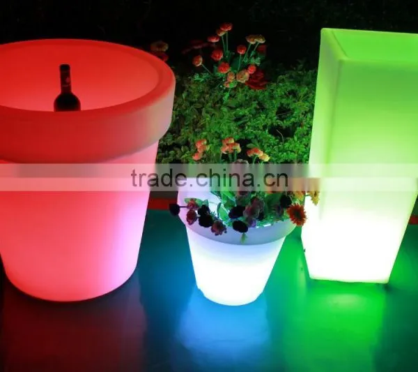 16 Color Changing Led Bathtub Use in Hotel photo-6