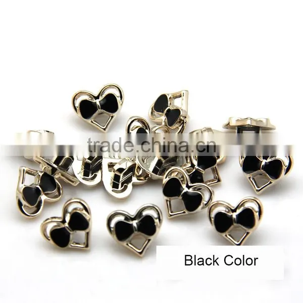 White Black 13*14mm Shank Heart Design With Bowknot Plastic Button For Clothing photo-4
