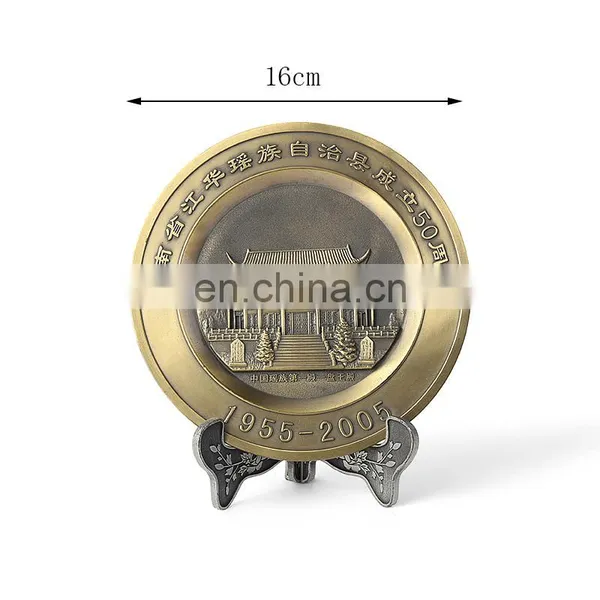 Custom Embossed Round Metal Commemorative Plates for Sale photo-3
