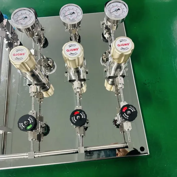 Multi-Channel Gas Pressure Control Panel With Regulator Valves for Industrial Use photo-5