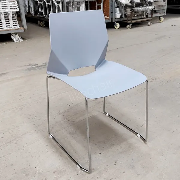 Stackable Plastic Durable Office Meeting Conference Training Chairs With Chrome Sled Base photo-3