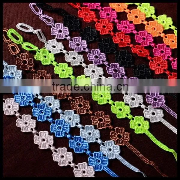 Trends in Italy : Friend Lace Clover Bracelet Handmade The New photo-2