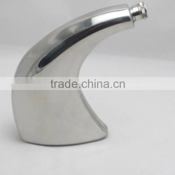 Manufacturer's Patent Unique Style ox Horn Type Hip Flask photo-2