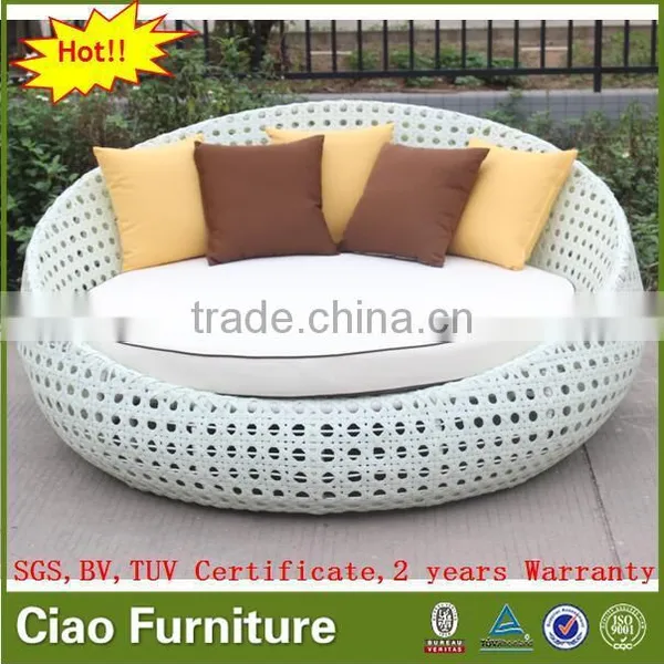 Leisure Rattan Outdoor Round Beach Sunbed / Daybed photo-3