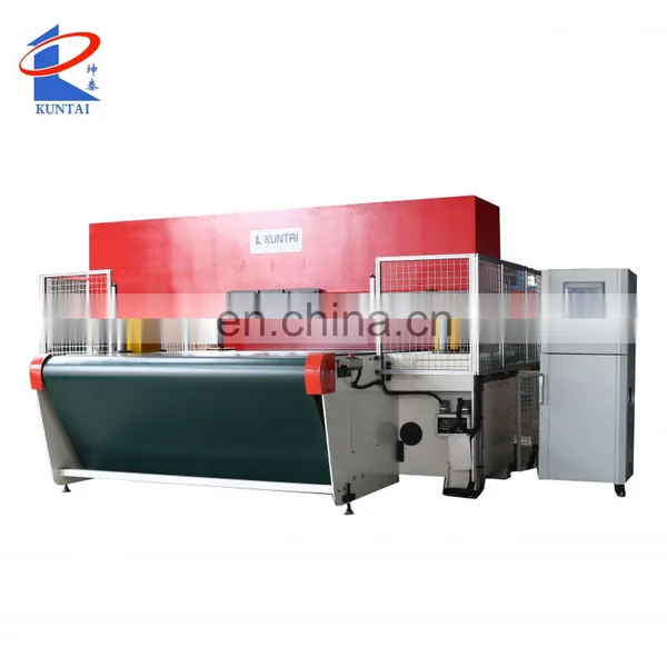 Automatic Football Die Cutting Machine With Conveyor Belt photo-4