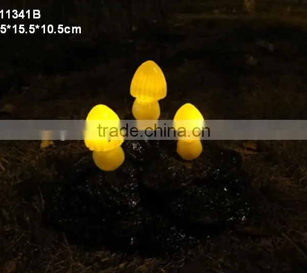 Resin Garden Mushroom Statues Decoration photo-5