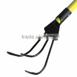 3 Teeth Cultivator With Plastic Coated Fiberglass Handle photo-2