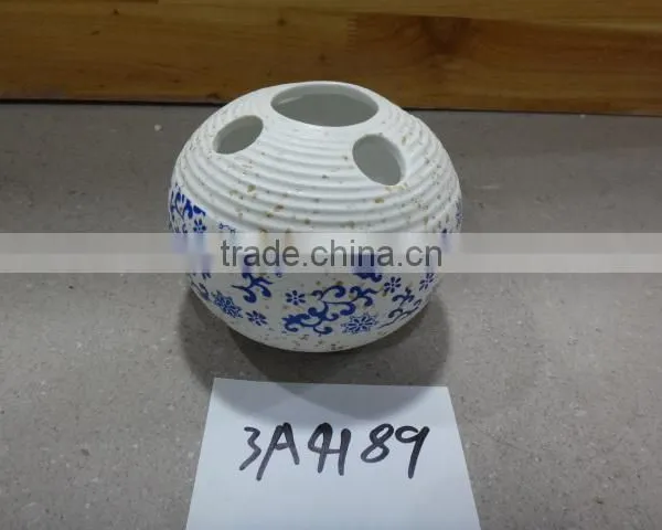 Beautiful Ceramic Flower Vase Decorative Table Vase photo-3