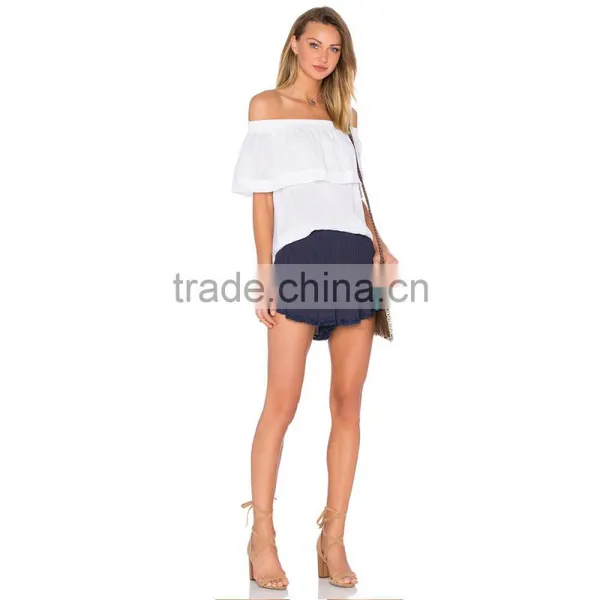 Fashion Cutting Plain Blouse Designs in Different Types photo-3