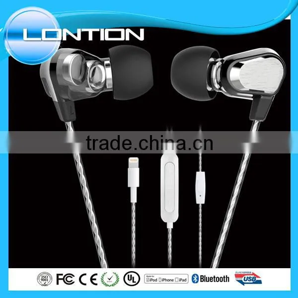 High Quality China Supply Wired Earphone With Mic by MFi Manufacutury photo-2