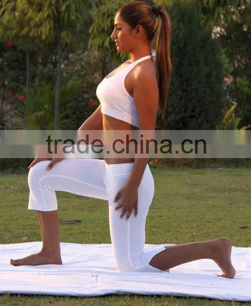 Yoga Set of Tank Top and Capri Bottom in Organic Cotton