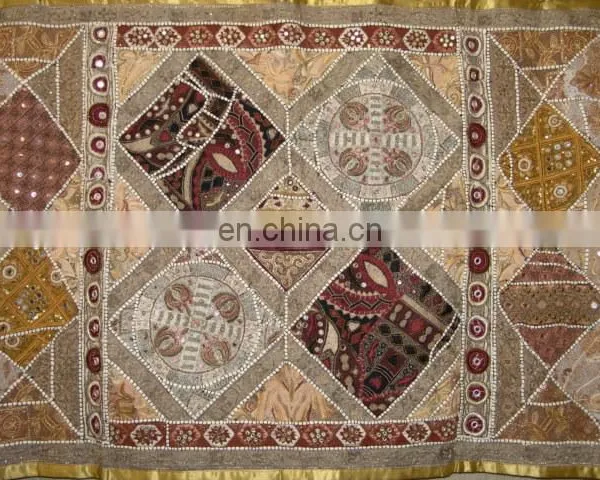 Wholesale Manufacturer Old Sari Patchwork Tapestry Wall Hangings and Tabel Runner photo-5