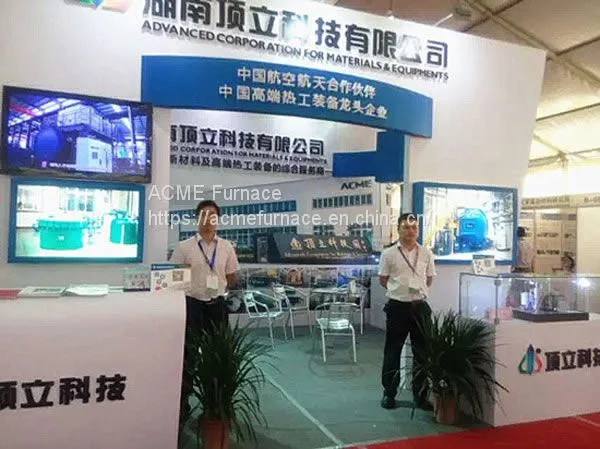 Vertical Vacuum Graphitization Furnace photo-3