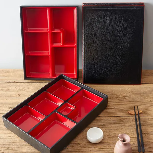 Red and Black Japanese Traditional Plastic Lacquered Lunch Bento Box Japanese Restaurant Sushi Bento Box