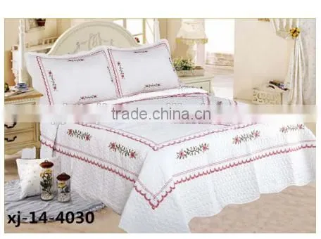 Quilt Wholesale China Embroidery Bedding Set photo-2